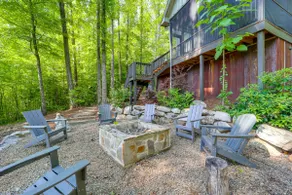 Screened Porch! Wooded Getaway in North Cove - Image 3