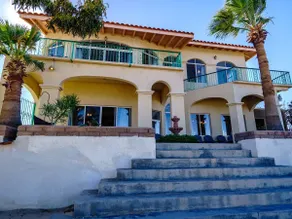 Casa Matas Spacious 6-bedroom for up to 13 guests. - Image 2