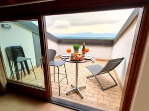 Small villa with a view of two lakes and a pool - Image 5