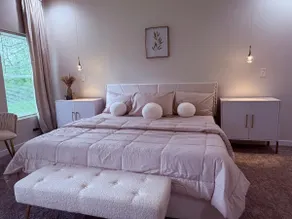 Sunrise · Modern Condo | Pet-Friendly | Sleeps 8 - Image 3