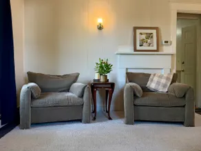 Cozy coastal apartment walkable to downtown Bath - Image 4