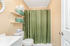The 239: Windsor • Modern 2BR • Bragg • VA • FSU - Image 4