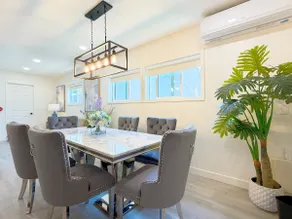Modern Cozy Retreat |4BR • 4BA • Free Parking for4 - Image 5