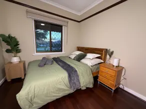 Cosy Mid-Century Cooby Cottage- Pet friendly - Image 3