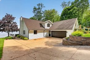 Perfect Storm: Hot Tub, Sleeps 10, Sandy Beach - Image 4