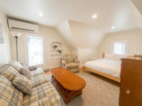 Centre of Wolfville 3rd Floor View 2BR & 3 Queen Beds - Image 3