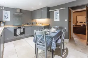 Cosy 2-Bed Stone Cottage in Gargrave by MCPI Hosting, Ideal for Families & Friends! - Image 3