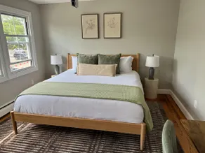 Spacious 3BR Near Hoboken • Free Parking • Balcony - Image 2