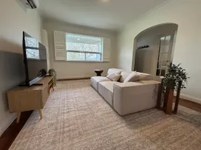 BRAND NEW Stylish 3BDR Home near Yorkdale Area and Rogers Stadium - Image 2