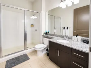 2BR Modern Downtown Tulsa Stay Near BOK Center - Image 4