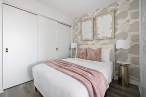 Chic 2BR Urban High-Rise Scenic City Views - Image 5