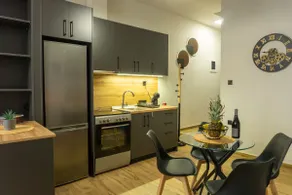 S&K Luxury Suites 1 - Image 4