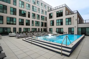 Cozy Modern 1BR in Downtown OTR, GYM, POOL - Image 5