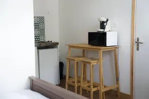 Nice modern and functional studio. - Image 3