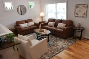 NEW Modern Comfort, I-70, Wifi, Work, Family Hub - Image 3