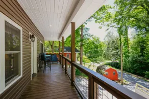 Peaceful Lake and mountain cottage getaway! - Image 5