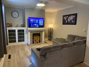 Hilltop Apartment - Image 2