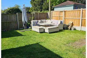 Modern newly built 5 bedroom detached property - Image 3