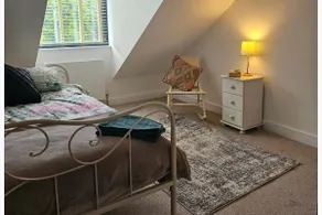 Modern newly built 5 bedroom detached property - Image 5
