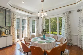 Elegant 7BR Duplex Estate | Cinema • BBQ • Parking - Image 4