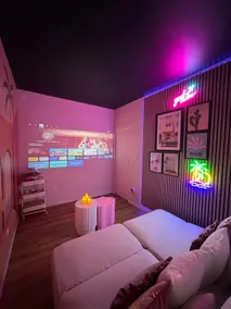 Miami Secret • Air conditioning, 2-seater hot tub & home theater - Image 5