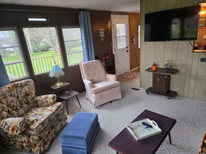 Vintage Mini-Home On Soley Cove - Image 4