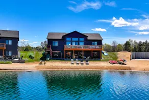 Private Beach & Game Room! Sunset Lake Group Hub - Image 3