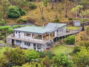 Bush Escape with Water Views - Image 3