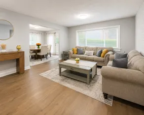 Light-Filled 3BR Home with Full Kitchen - Image 2