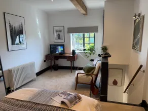 Luxury Annex with Private Entrance - Image 2