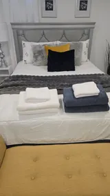 Luxury comfort suite- near Go station, 401/407 - Image 2