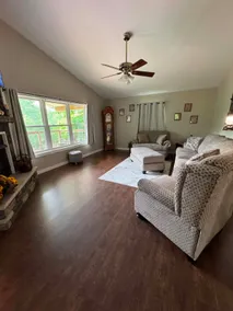 Ken's Place - Image 2