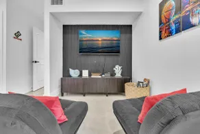 Modern Miami Retreat Game Room BBQ Patio Sleeps 10 - Image 2