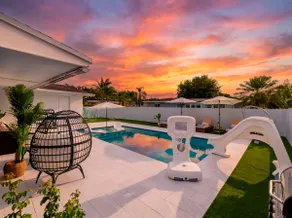 Miami Horizon | 12 PPL | Pool | Games|Top Location - Image 4