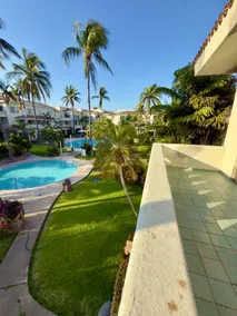 House half a block from the sea, pool, tennis court - Image 2