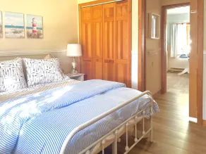 Aunt Bette's - Image 3