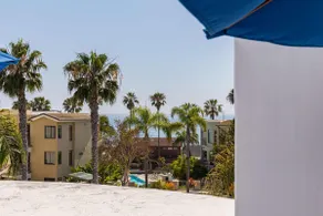 Santorini Escape in La Jolla! | Walk to the Beach - Image 4