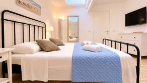 Private Garage - The Cozy Suite - ML - Image 2