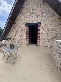 Studio between city and countryside - Image 2