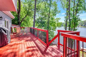 Morning Mist Lake House - Image 3