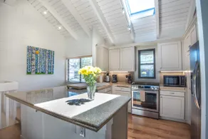 Snow Creek Comfort -2 Bedroom + Loft -outdoor pool - Image 4