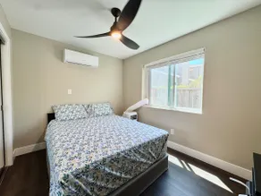 Charming Private 2BR suite w/parking - Image 3
