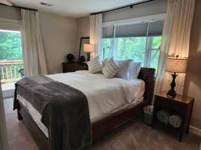 Private retreat in Manassas sleeps 7-1 hr from DC - Image 3