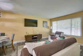 Easy Access to Parks, Hospital: St Louis Home - Image 4