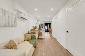 Modern House sleeps 10 FIFA BMO Field Lake DT - Image 3