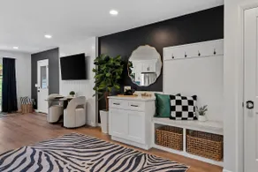 Top-Rated Premier Modern Getaway - Image 5