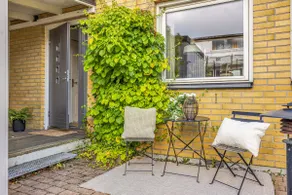Cozy townhouse close to lake, city center & Gothenburg - Image 3