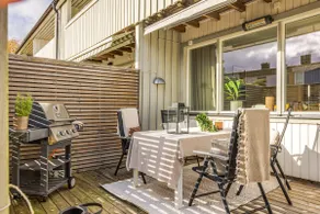 Cozy townhouse close to lake, city center & Gothenburg - Image 4