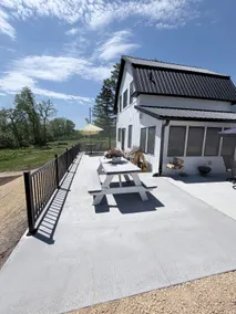 Eagles Landing River Front Rental on 5 Acres - Image 5