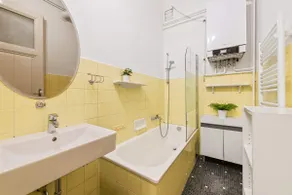 Stylish 3BR Apt. | Central | Kitchen | Balcony - Image 5